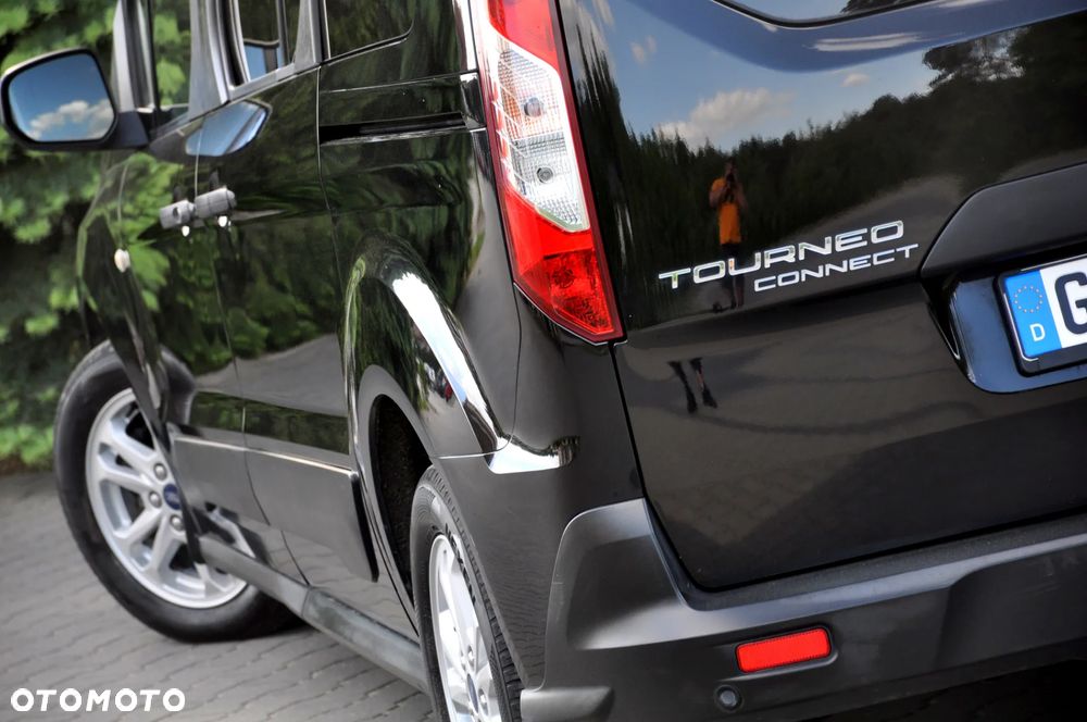 Ford Tourneo Connect 1.5 EcoBlue Titanium - 24