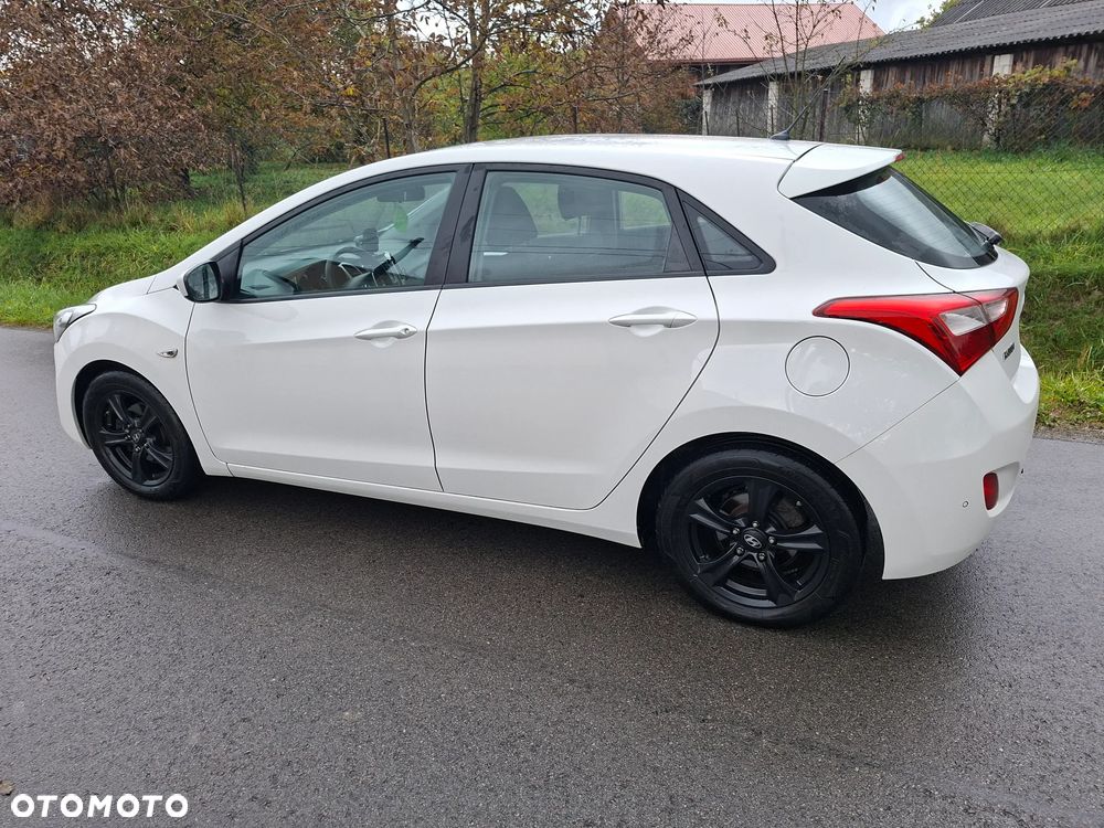 Hyundai i30 1.4 Intro Edition - 5