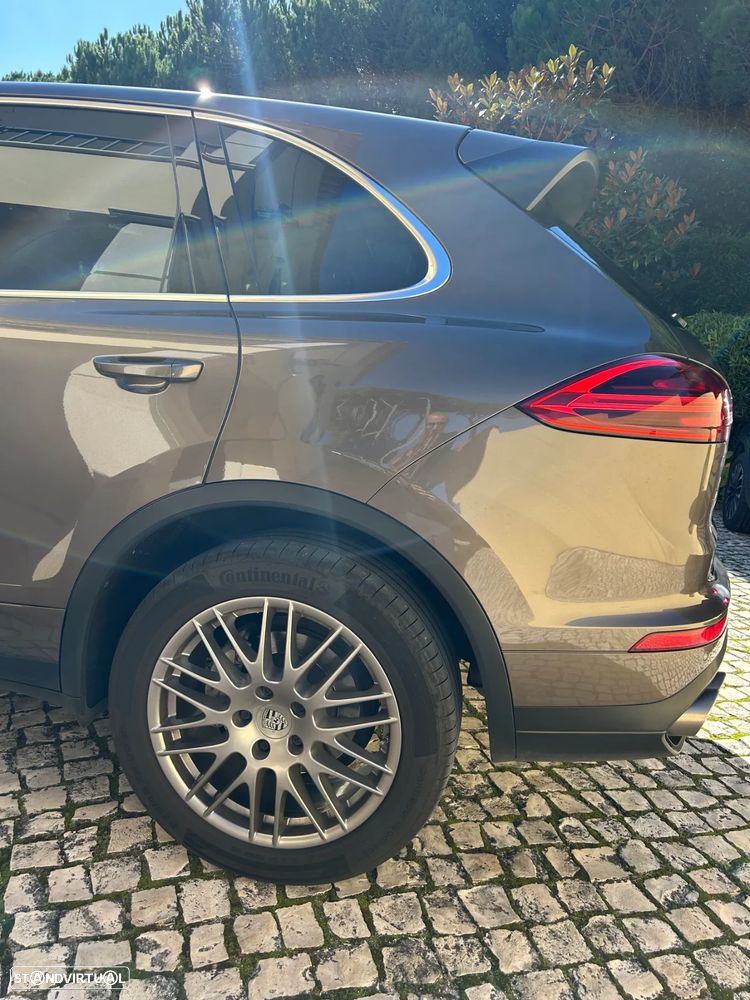 Porsche Cayenne S Diesel Tiptronic S - 4