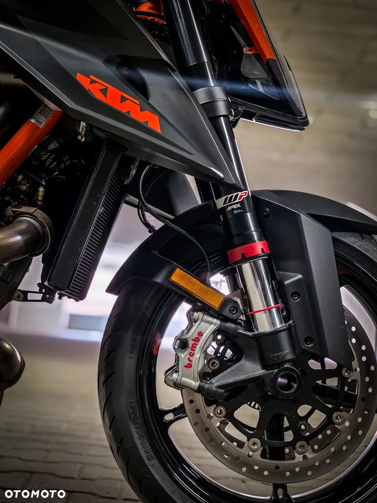 KTM Super Duke - 12