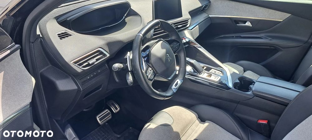 Peugeot 3008 1.6 PureTech Hybrid4 PHEV GT S&S EAT8 - 11
