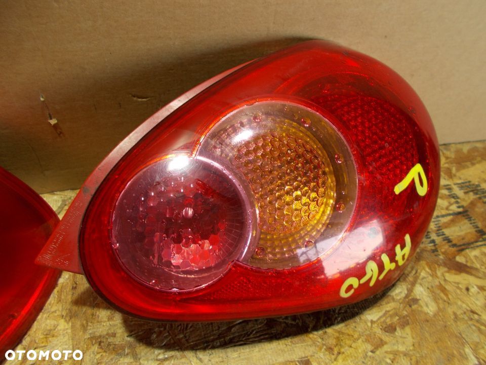 LAMPA TYŁ TYLNA PRAWA TOYOTA AYGO ORYGINAŁ - 2