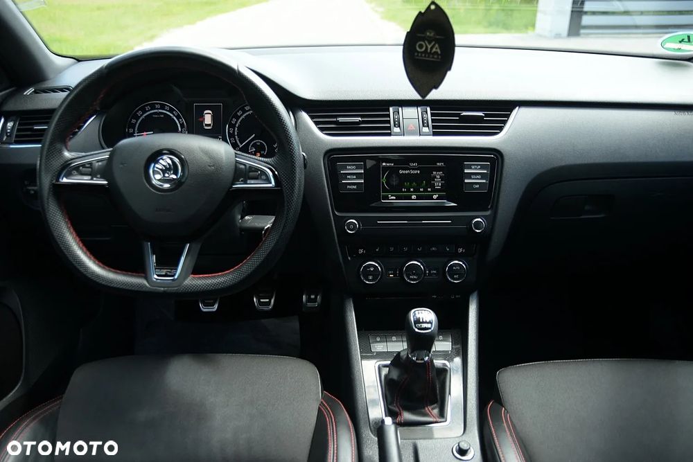 Skoda Octavia 2.0 TDI (Green tec) RS - 21