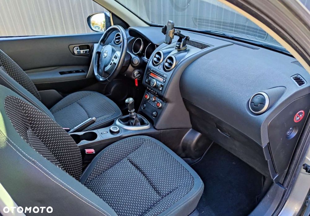 Nissan Qashqai+2 - 16