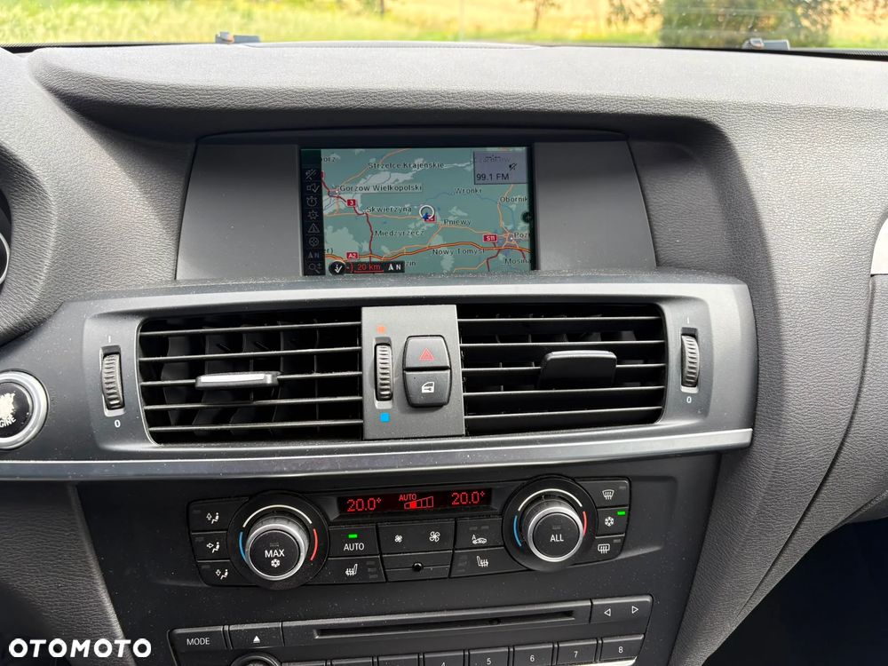 BMW X3 xDrive20d - 11