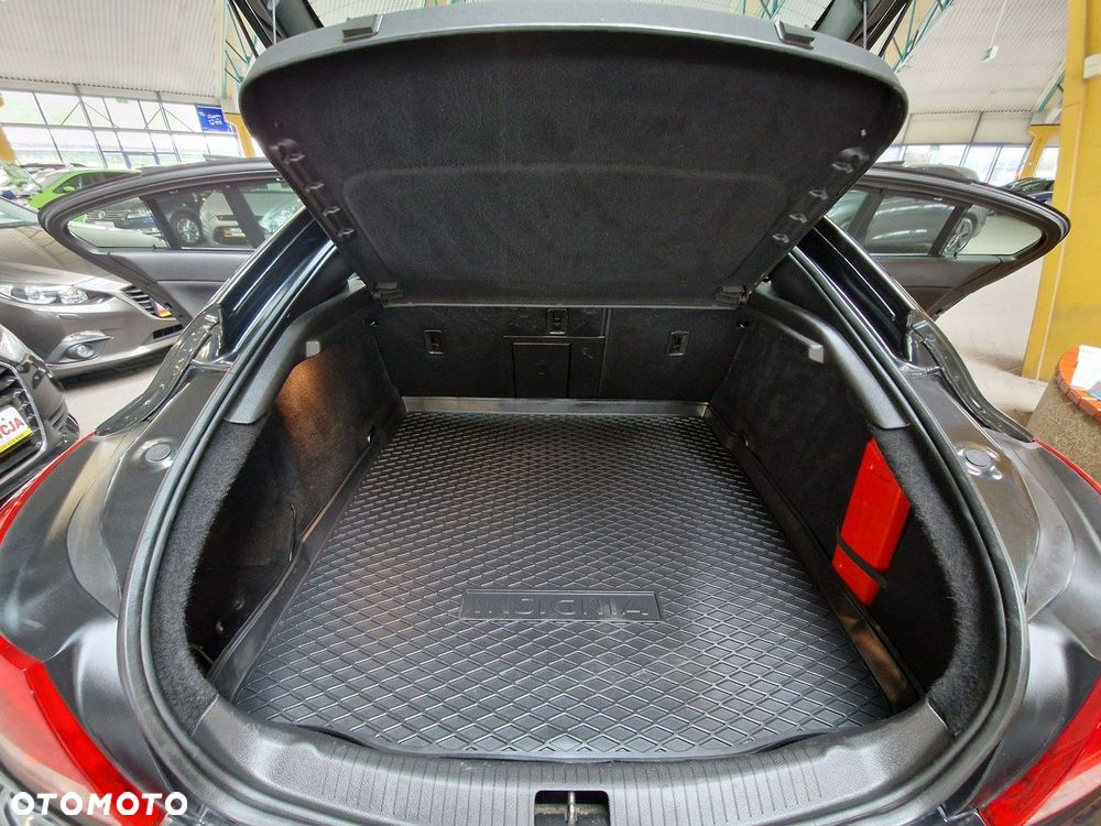 Opel Insignia - 20