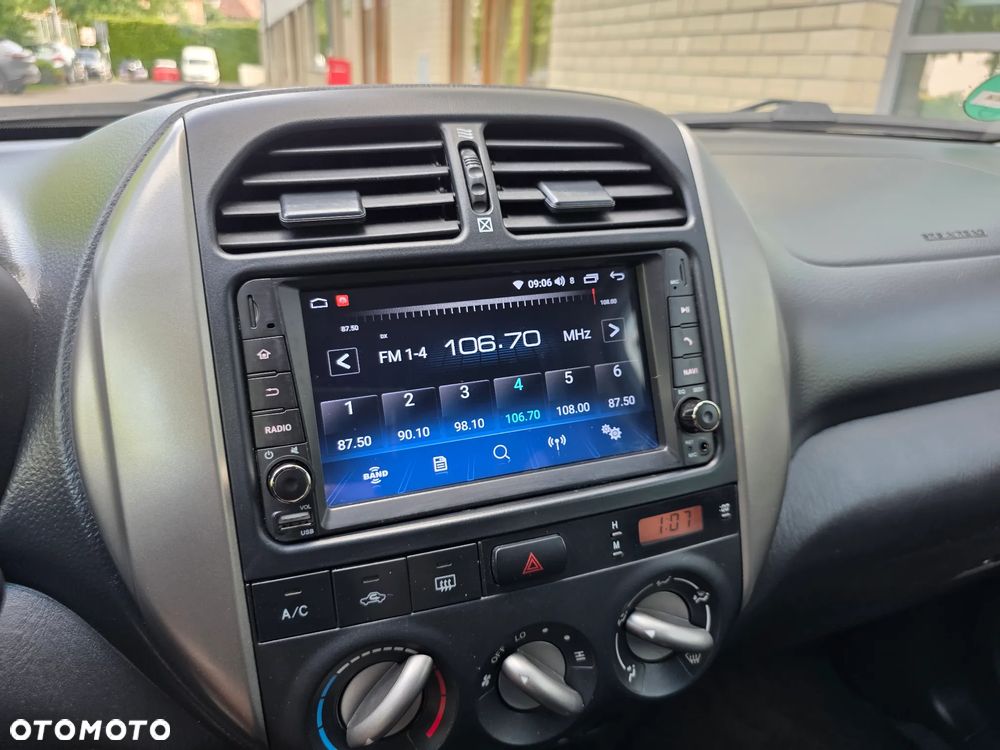 Toyota RAV4 - 31