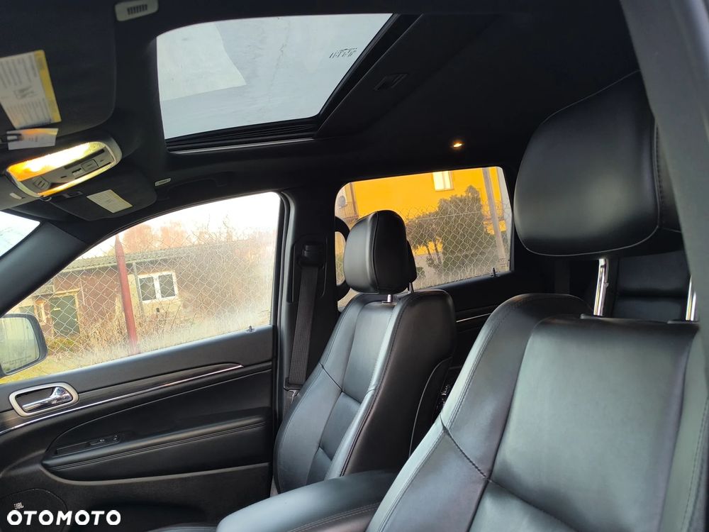 Jeep Grand Cherokee - 14