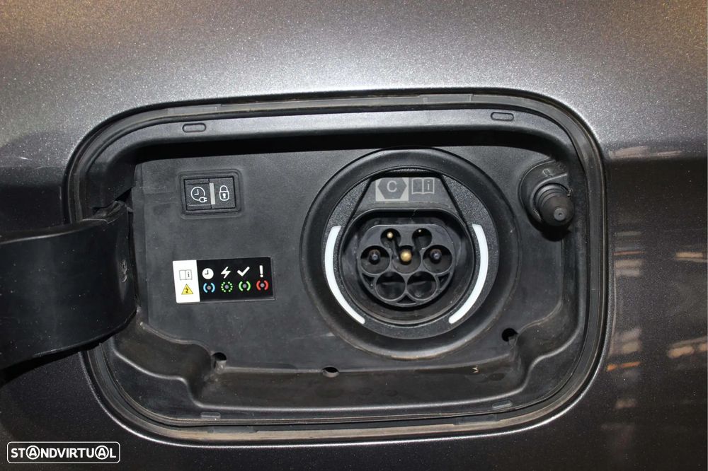 DS DS7 4x4 300 Performance Line + - 34