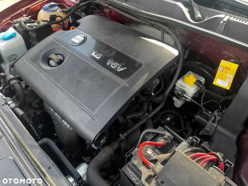 Seat Leon 1,6 16 105 koni 2003 na części - 12