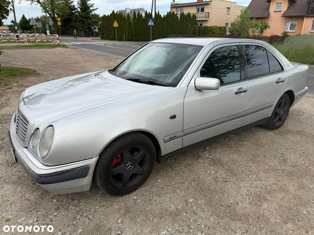 Mercedes-Benz Klasa E 200 Kompressor Elegance - 9