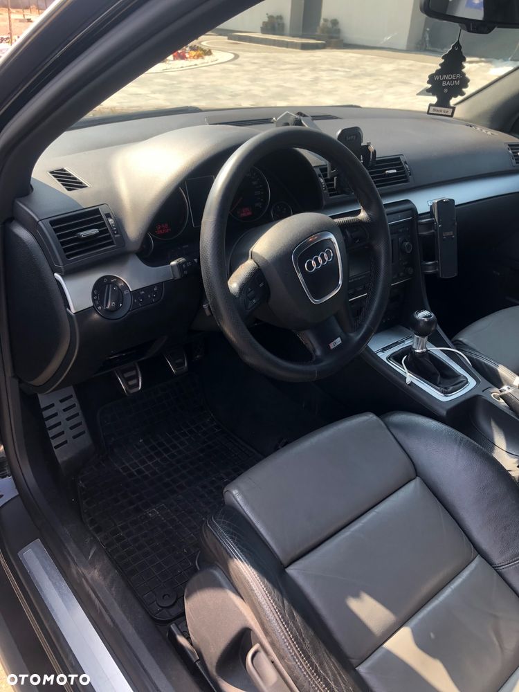 Audi A4 Avant - 12