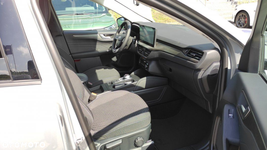 Ford Kuga - 12