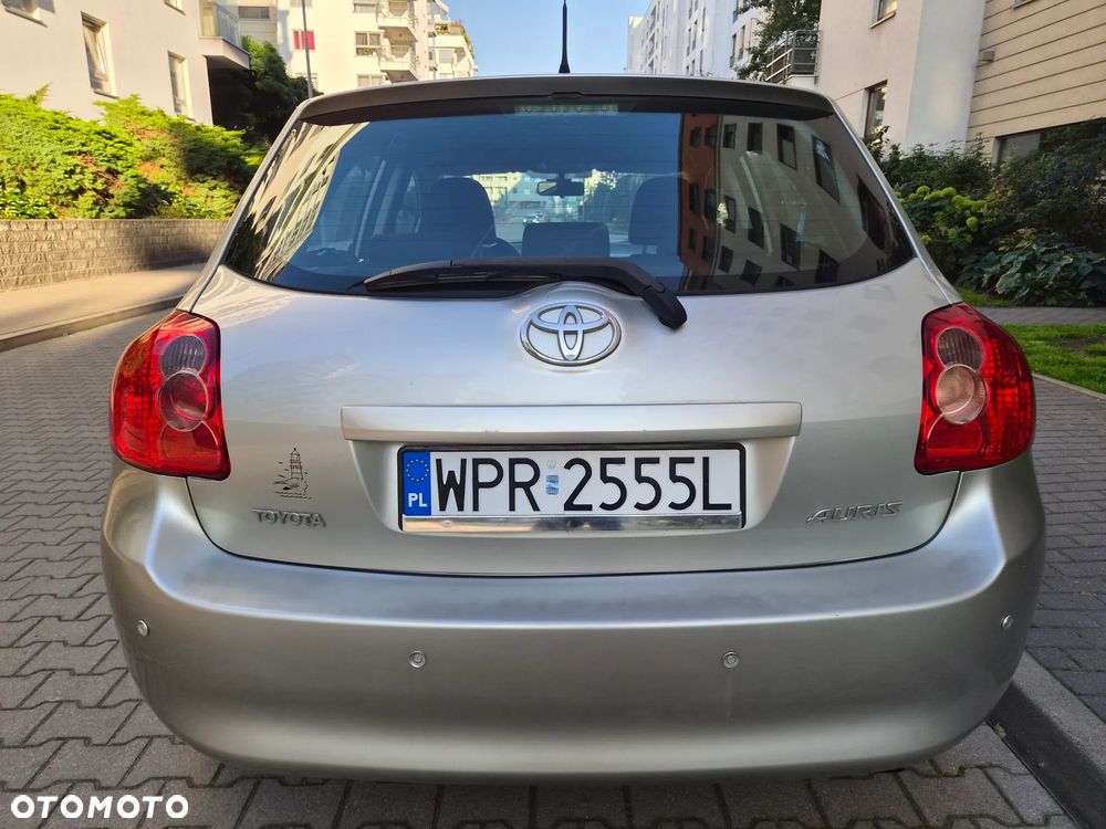 Toyota Auris 1.6 VVT-i Sol - 4