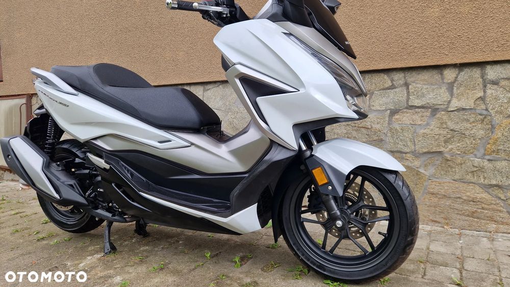 Honda NSS - 4