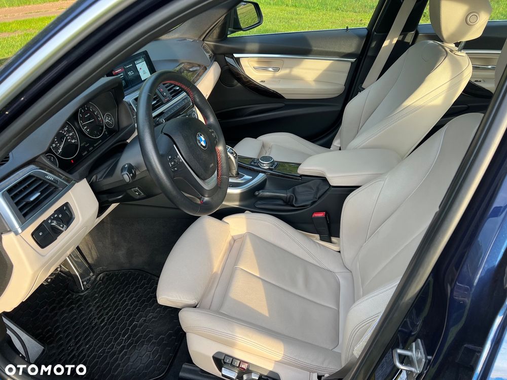BMW Seria 3 330i xDrive Sport Line - 14