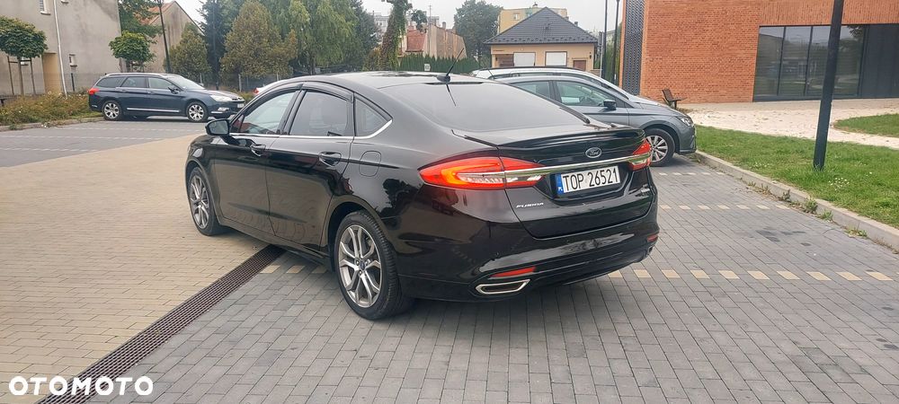 Ford Fusion - 10