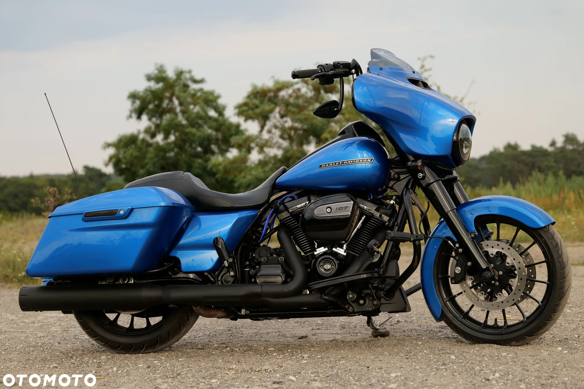 Harley-Davidson Touring Street Glide - 23