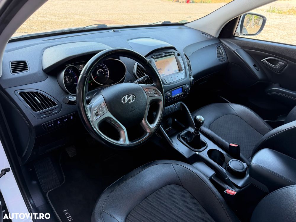 Hyundai ix35 2.0 CRDI High 4WD GLS Premium - 14