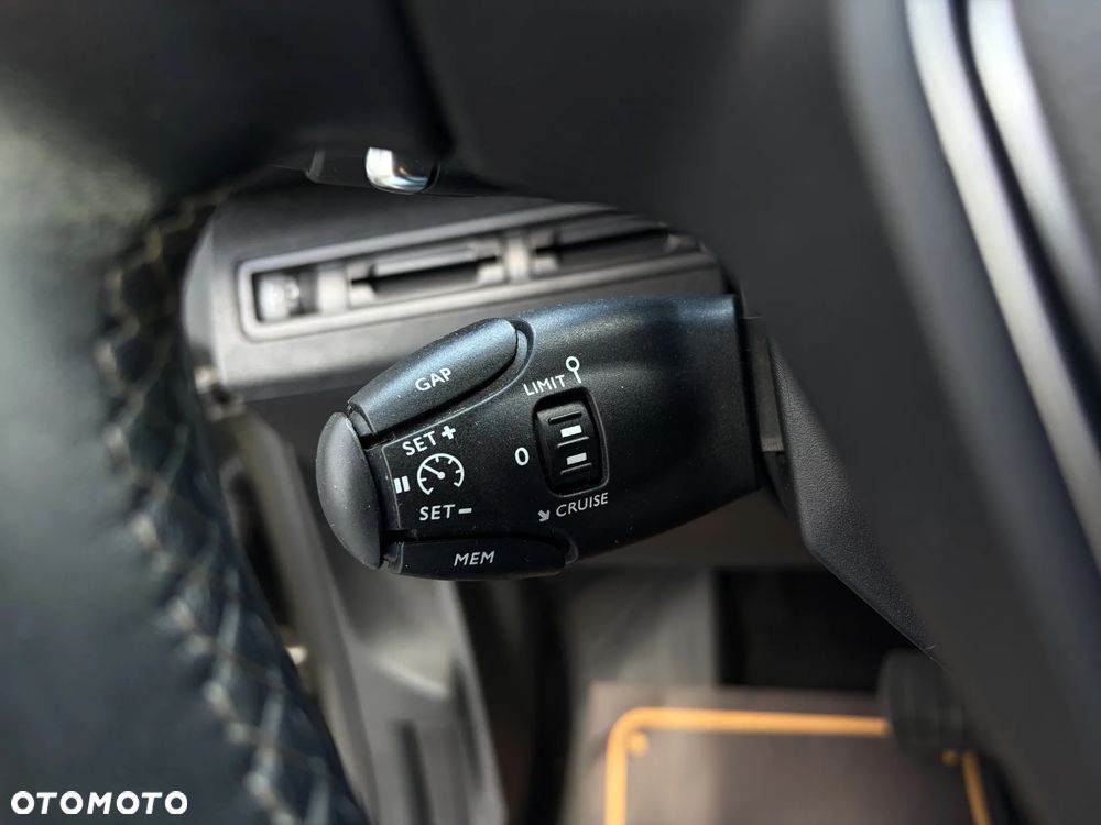 Peugeot 5008 1.5 BlueHDi Allure Pack S&S EAT8 - 25