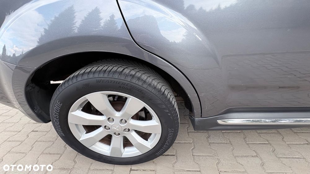 Mitsubishi Outlander 2.4 Intense + CVT - 16