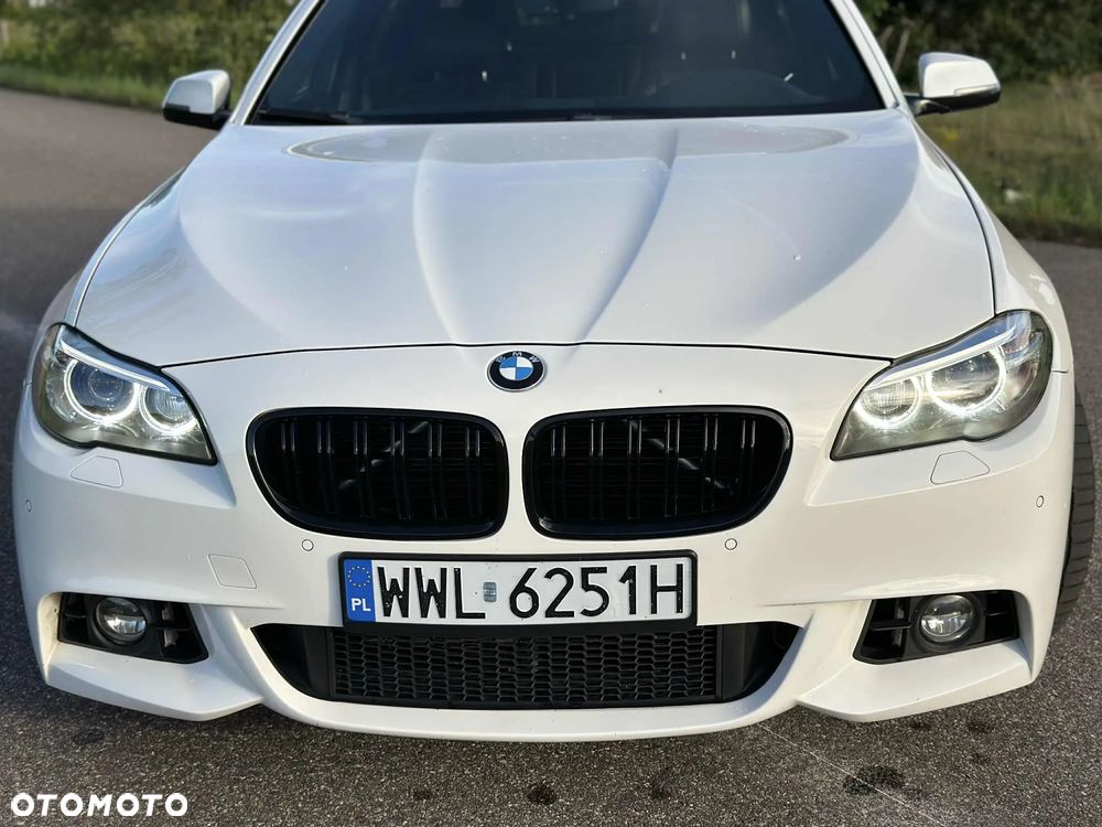 BMW Seria 5 528i xDrive Sport-Aut - 2