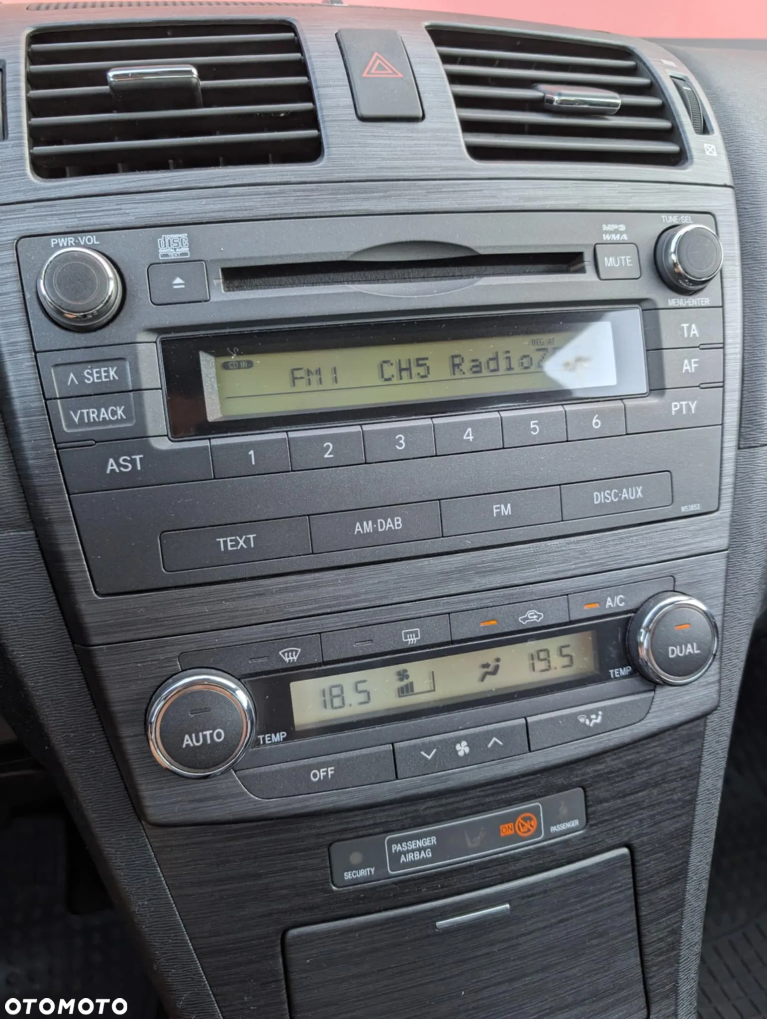 Toyota Avensis 2.0 D-4D Sol plus - 18