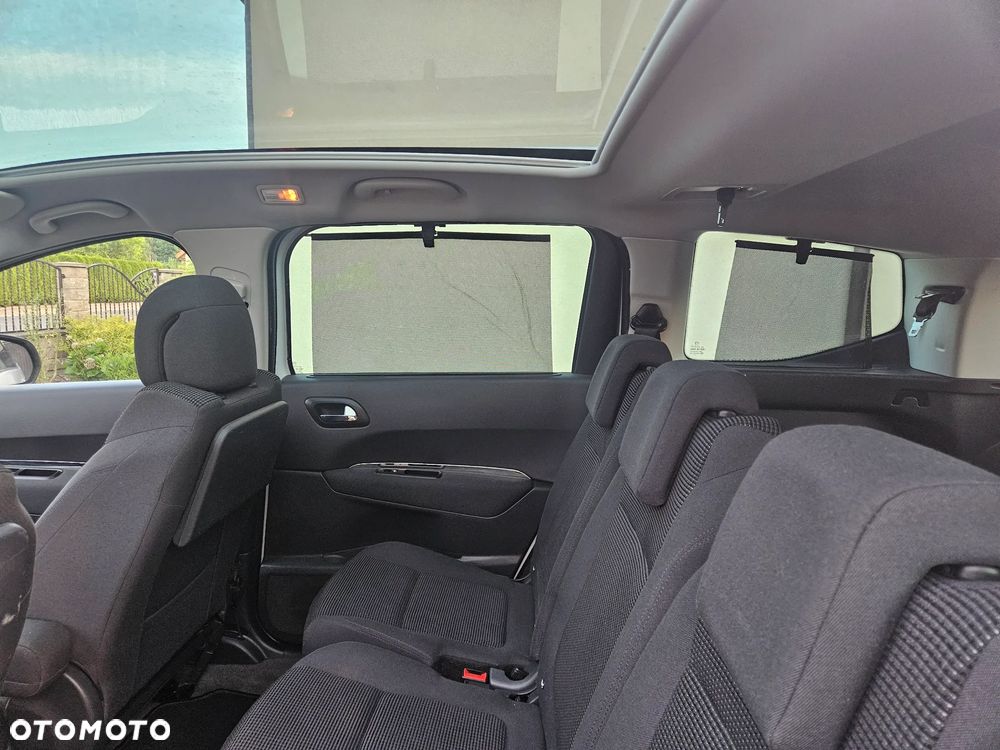 Peugeot 5008 HDI 115 Active - 15