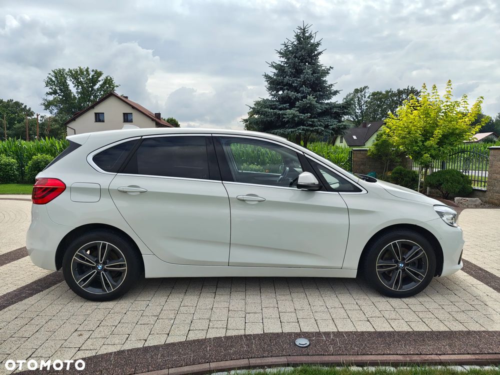 BMW Seria 2 216d - 6