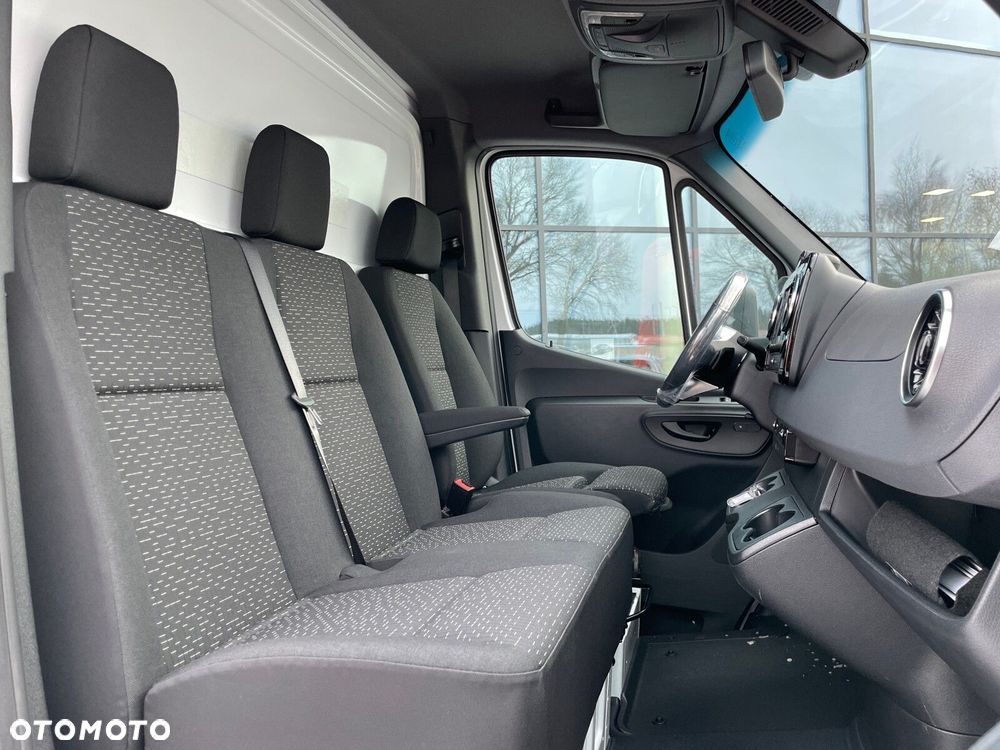 Mercedes-Benz Sprinter 317 CDI PRO Automat Reflektory LED Resorowany fotel - 5