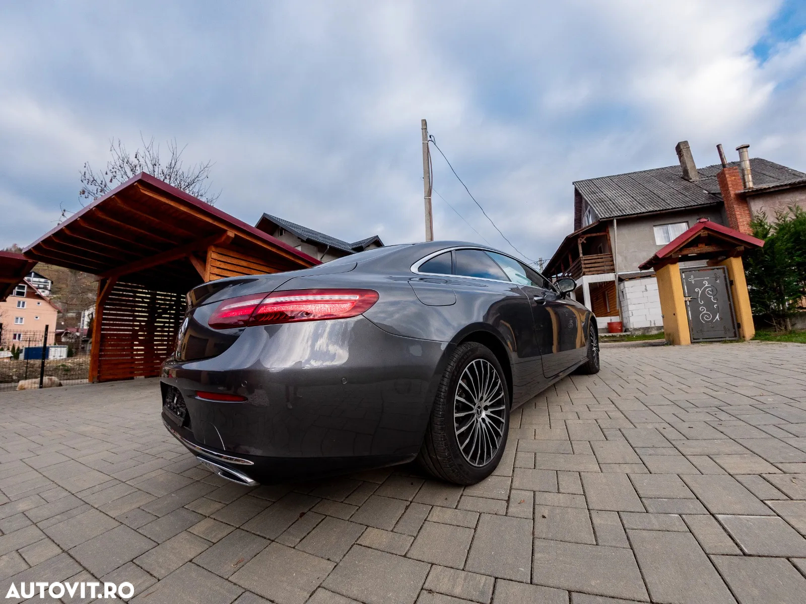 Mercedes-Benz E 220 d 4Matic Coupe 9G-TRONIC Avantgarde - 9