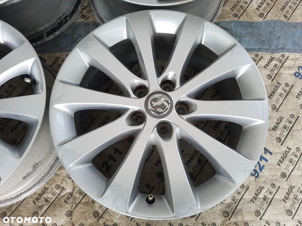 FELGI ALU ORYGINAŁ  OPEL ASTRA H ZAFIRA B MERIVA B 5X110  7jX17 ET35 - 5