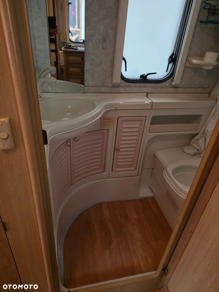 SWIFT Eccles Jade 2/3 osobowa przyczepa kempingowa - 11