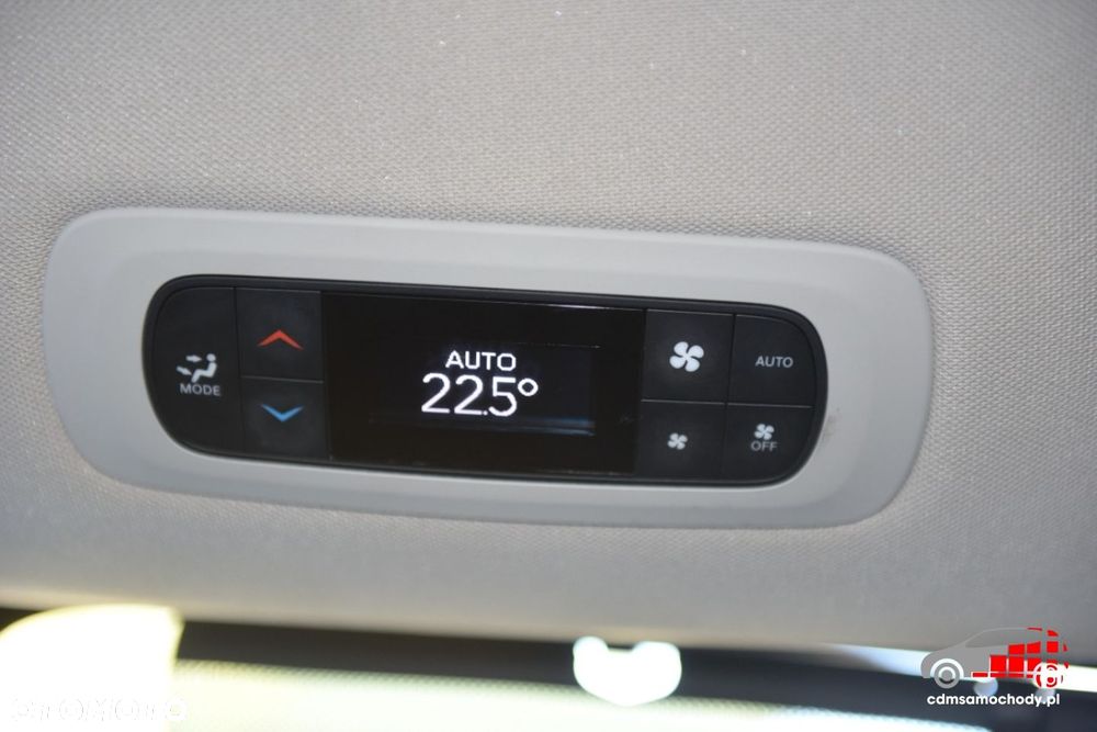 Chrysler Pacifica - 37