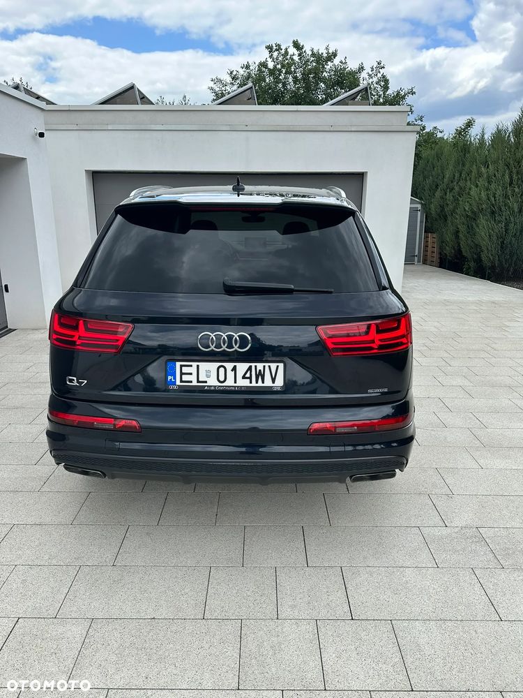 Audi Q7 - 7