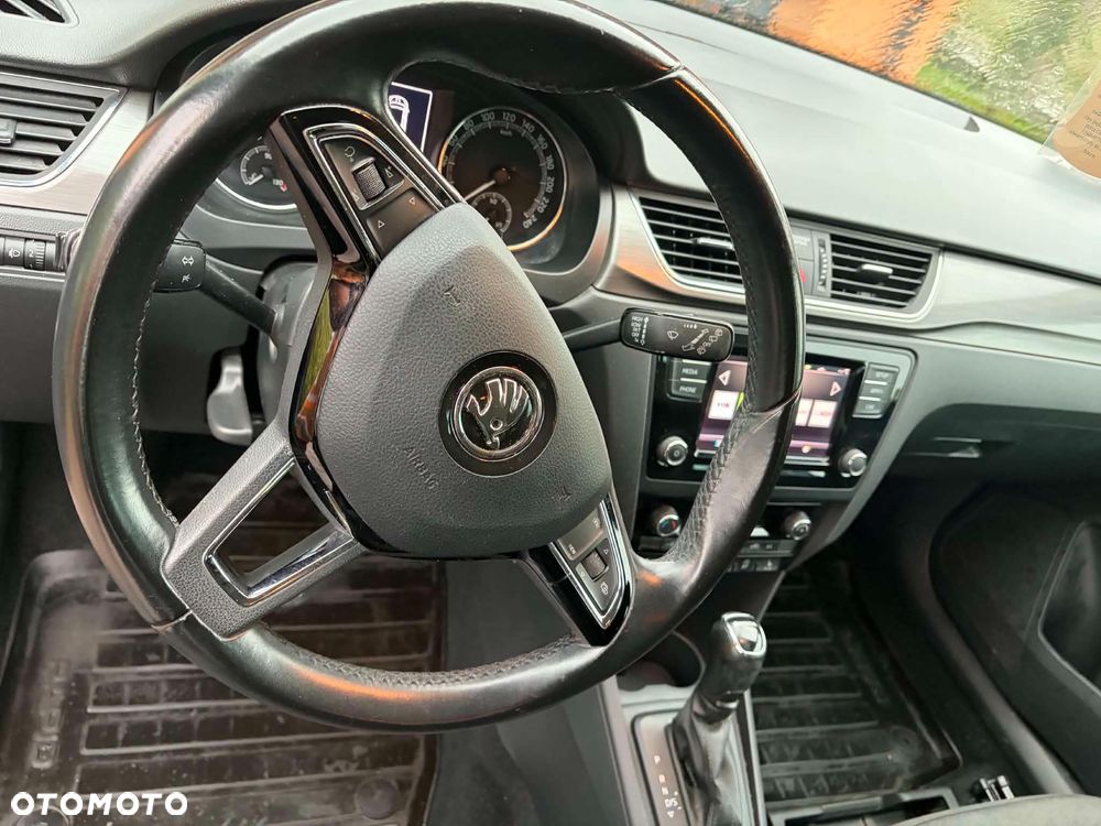 Skoda RAPID Spb 1.0 TSI Style DSG - 3