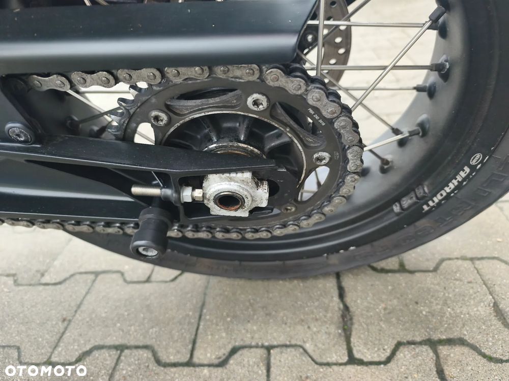 Husqvarna 701 - 28