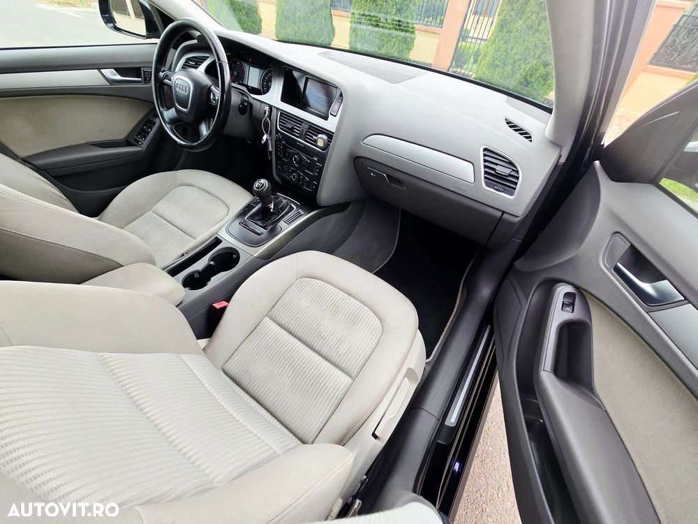 Audi A4 Avant 2.0 TDI DPF S line Sportpaket - 7