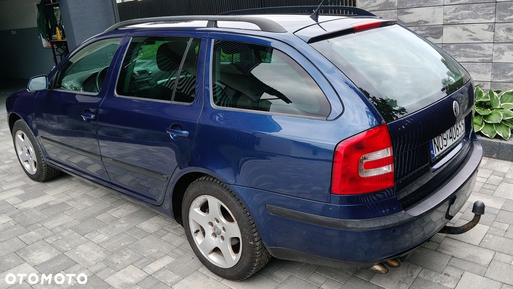 Skoda Octavia 2.0 TDI Ambiente DSG - 2