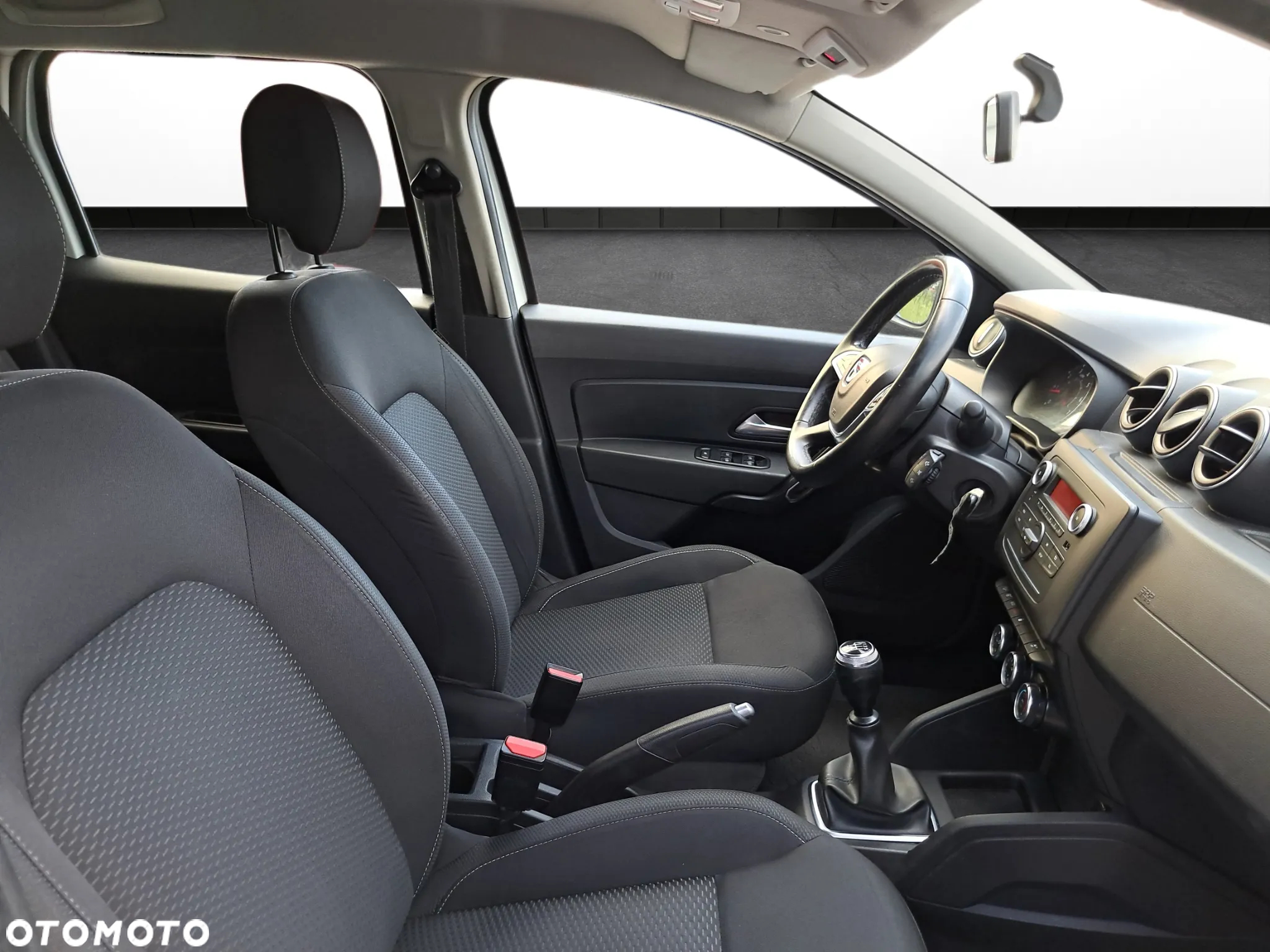 Dacia Duster 1.6 SCe Comfort 4WD - 13