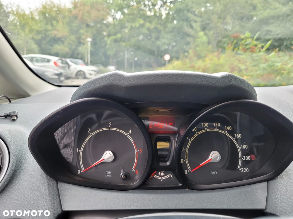 Ford Fiesta 1.4 TDCI - 6