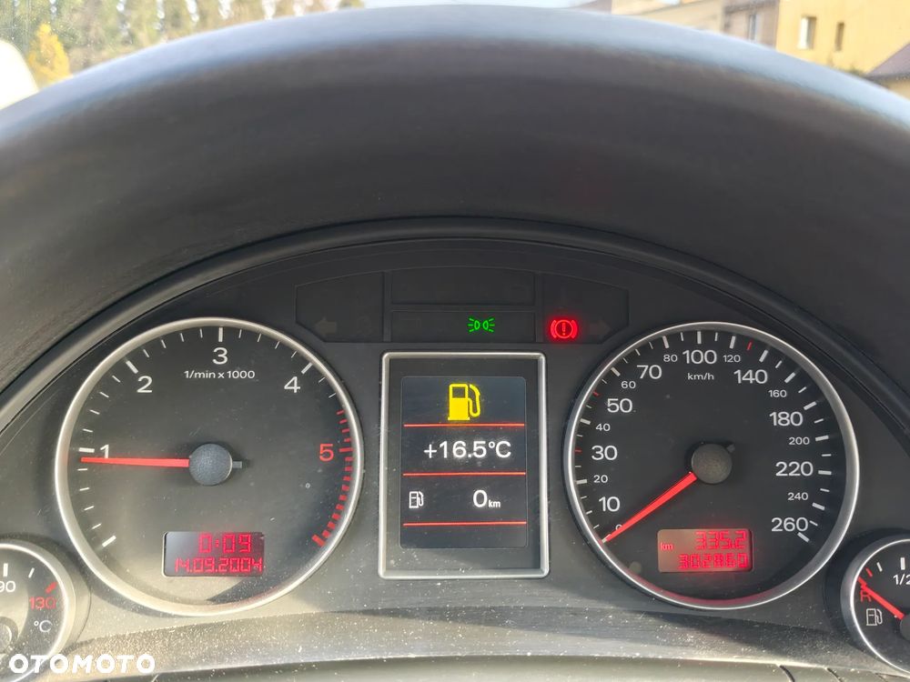 Audi A4 Limousine 2.0 TDI DPF - 21