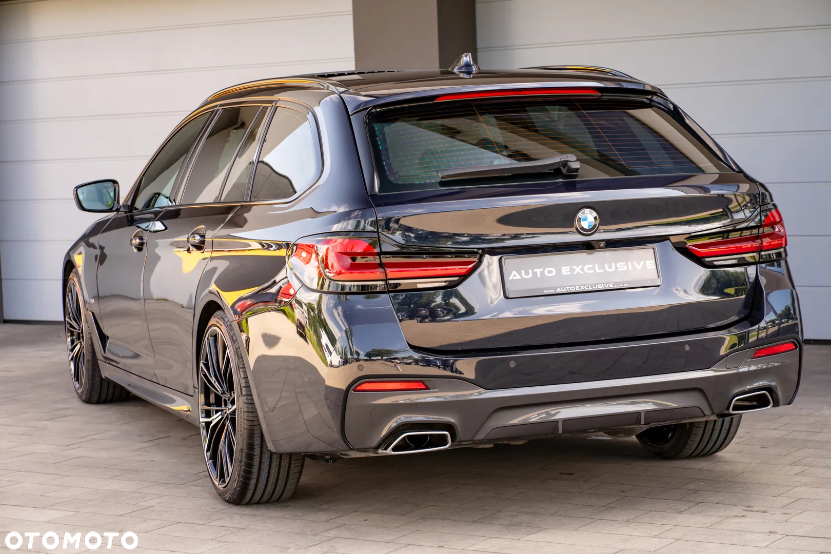BMW Seria 5 530d xDrive Touring M Sport Edition - 21