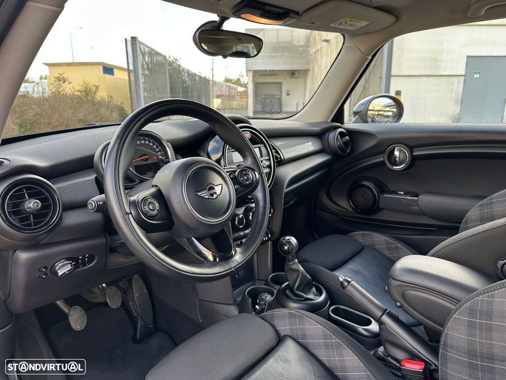 MINI 3 Portas Cooper D - 7