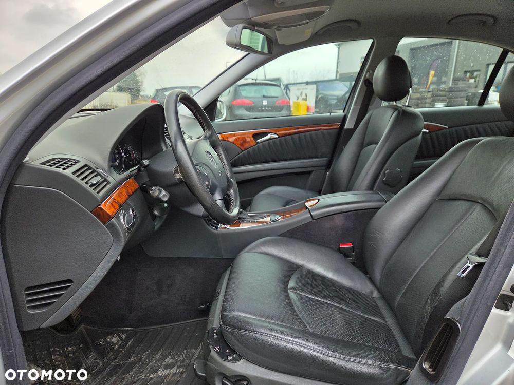 Mercedes-Benz Klasa E 200 Kompressor Automatik Elegance Sport Edition - 11