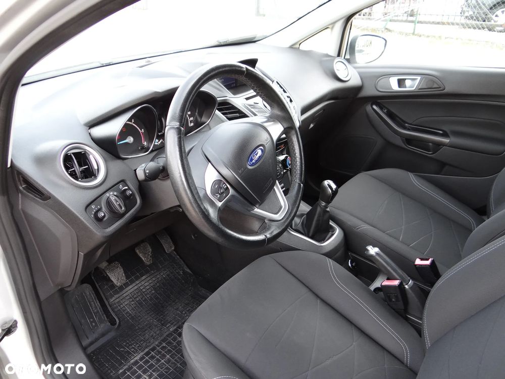 Ford Fiesta - 13