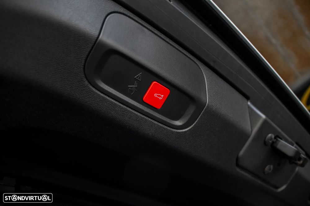 Peugeot 408 1.6 Hybrid GT e-EAT8 - 35