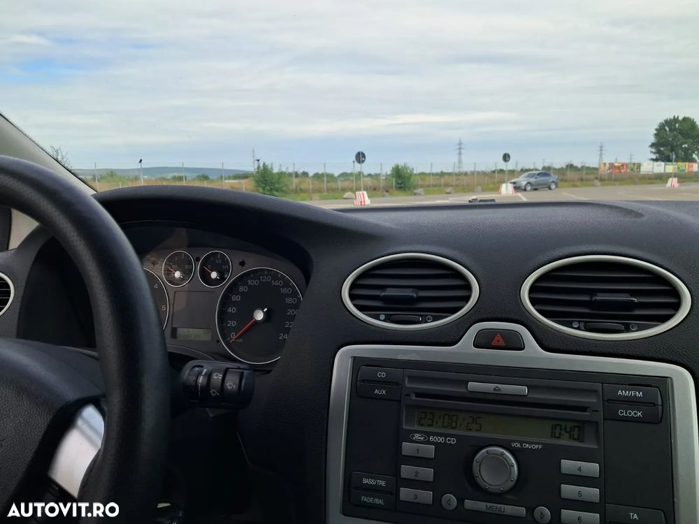 Ford Focus 1.6 TDCI Trend - 9
