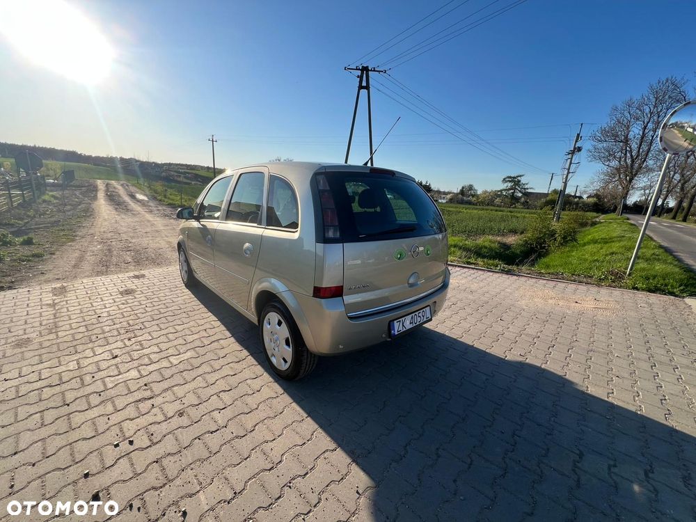 Opel Meriva 1.8 16V Cosmo Easytronic - 5