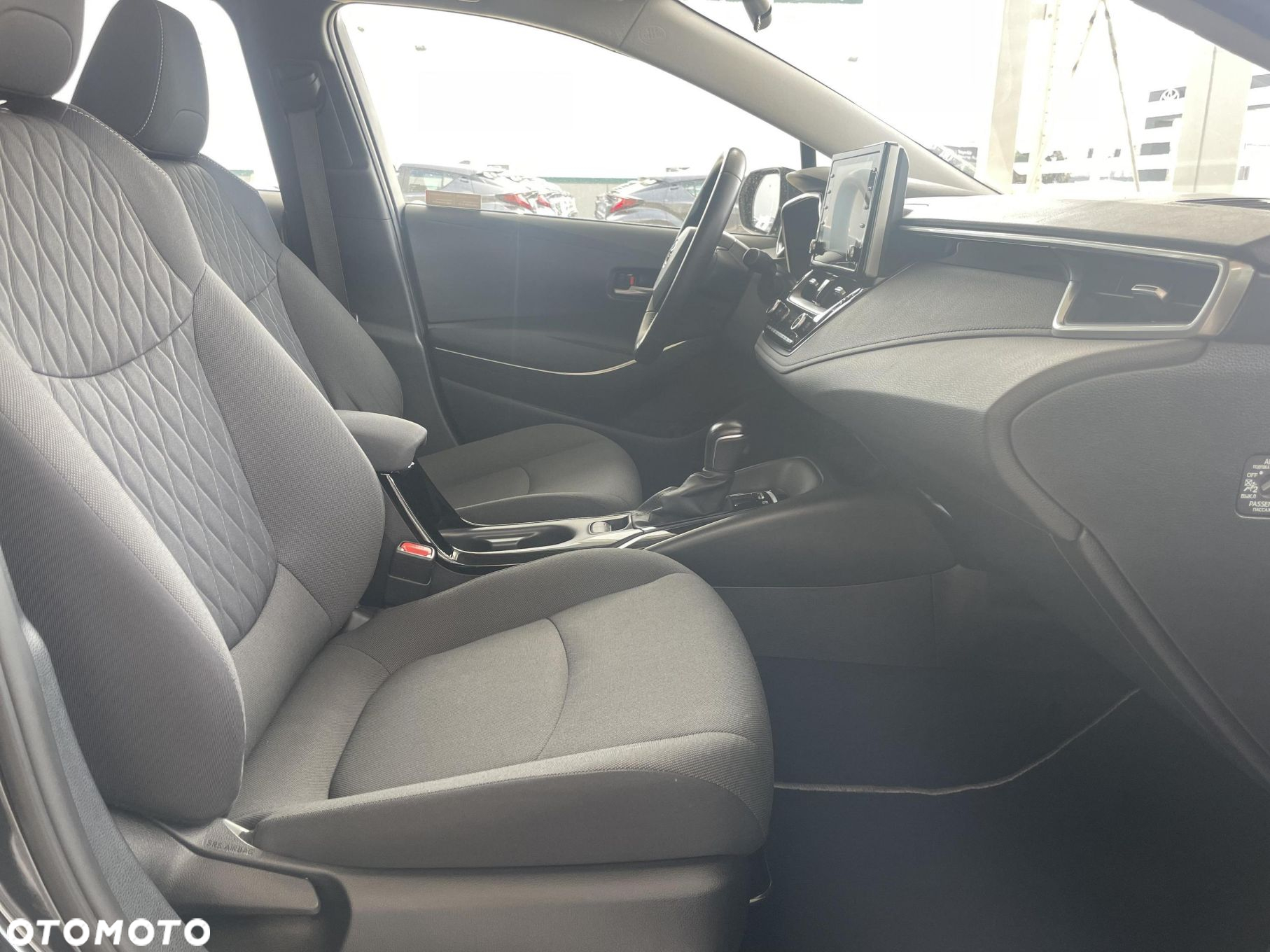 Toyota Corolla - 8